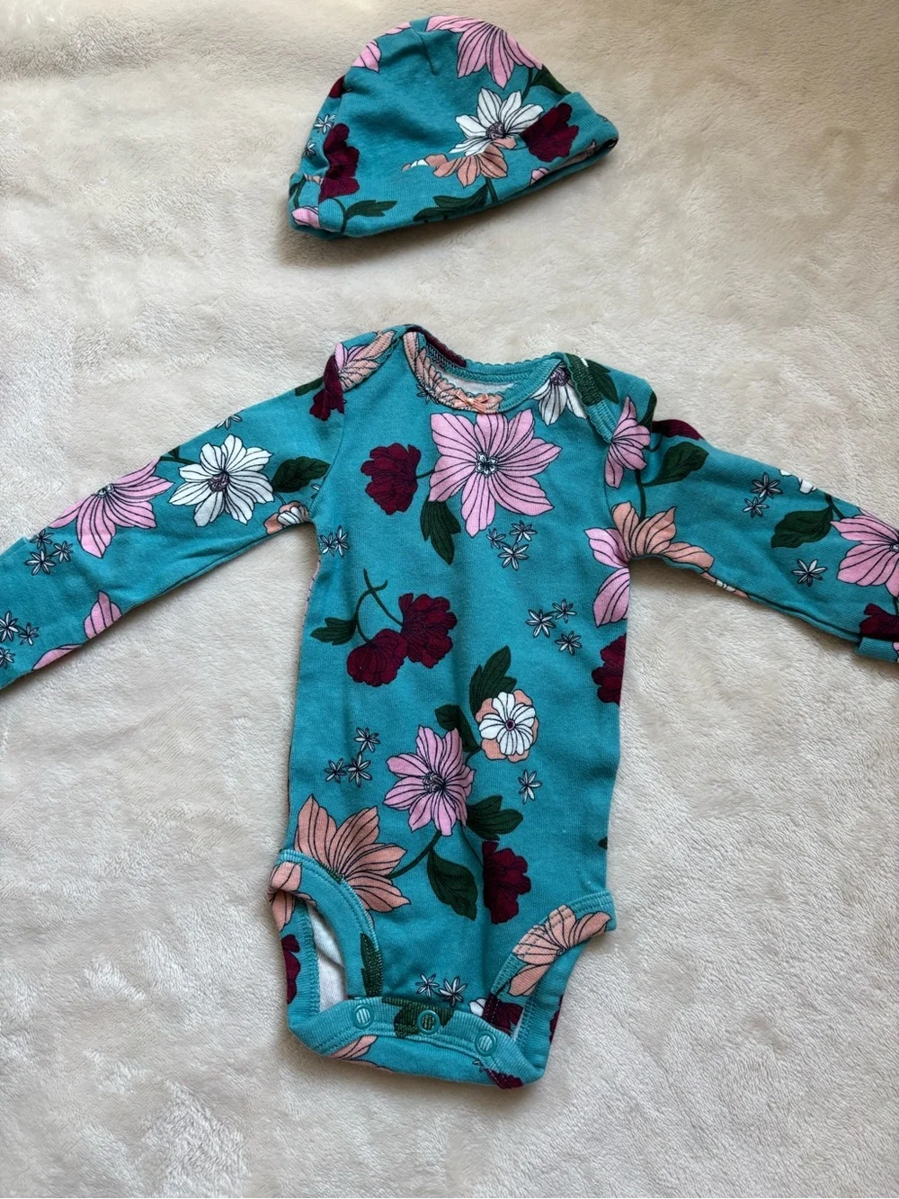 NWOT Carter’s Baby Girl 4-Piece Turquoise Floral Set - Sleeper, Hat, 2 Bodysuits